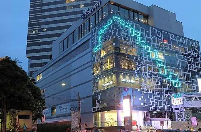 The Boss's Place Sathorn 3*
